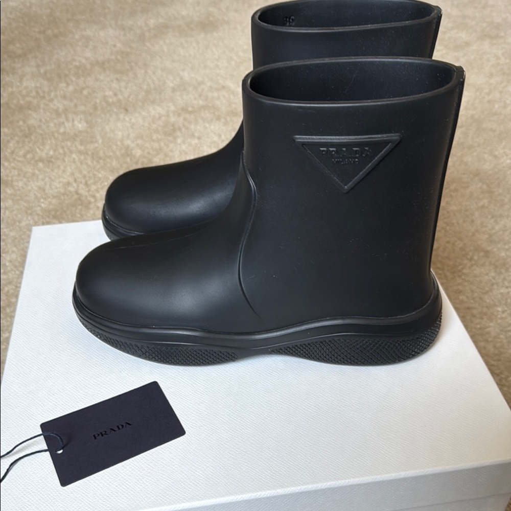 GREAT CONDITION: Prada Black Winter & Rain Boots.